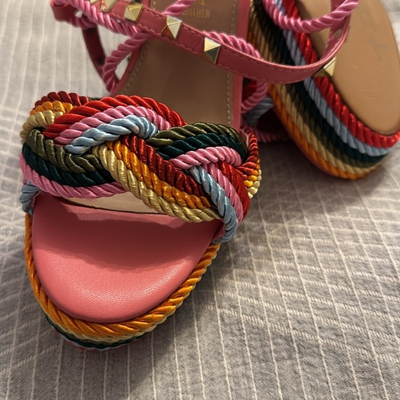 EXE    
Women's Brianna Heels In Multi Color new no box size 7 - Picture 9 of 9